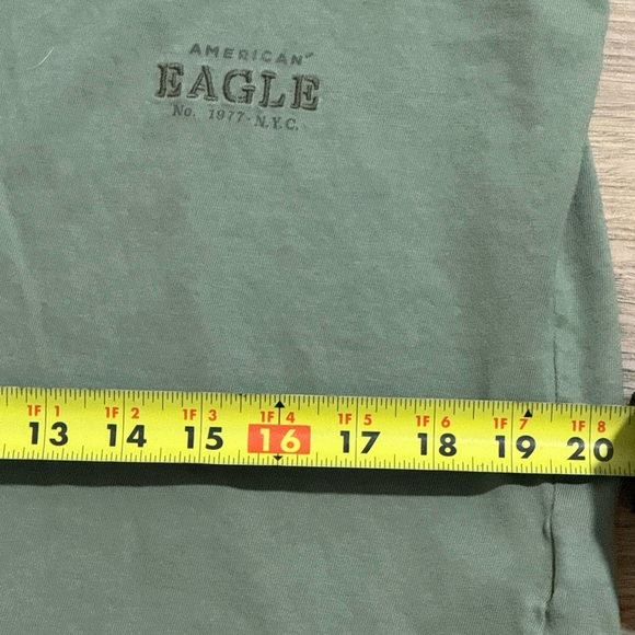 American Eagle Outfitters Olive Short Sleeve Tee - Picture 4 of 6